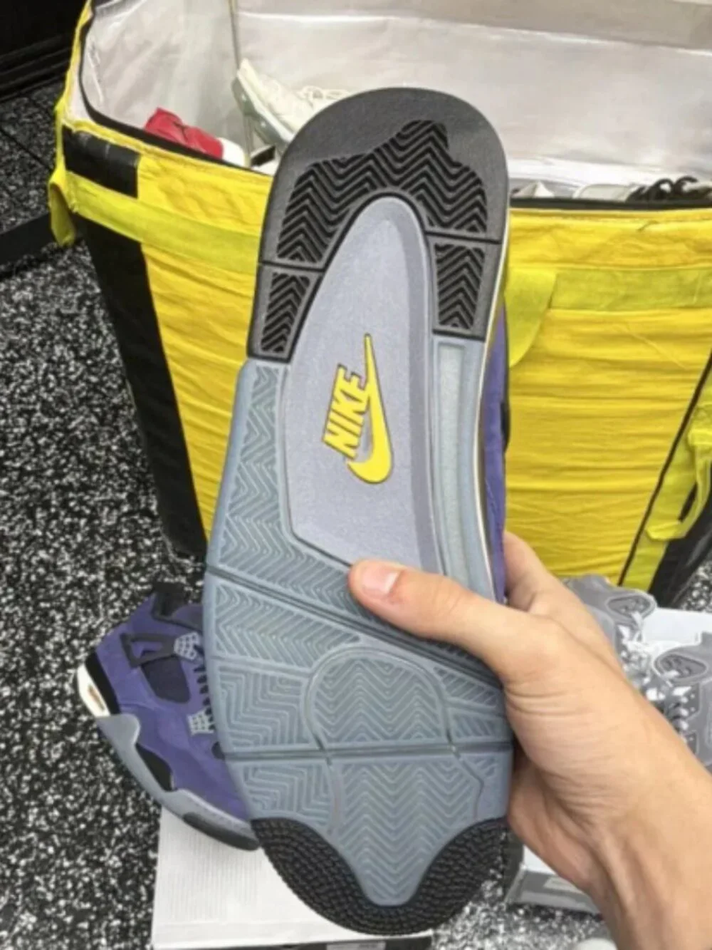 Nike Air Jordan 4 Retro Lakers